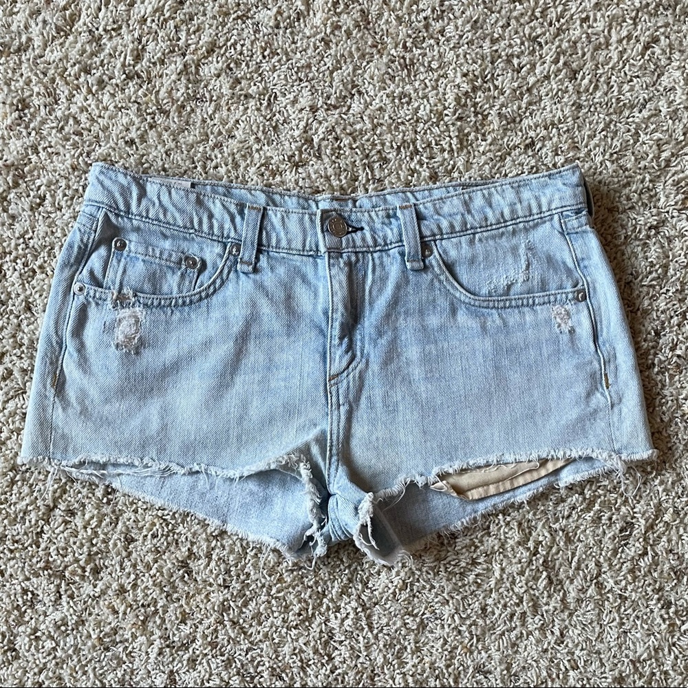 Rag & bone women’s Jean shorts. Size 28